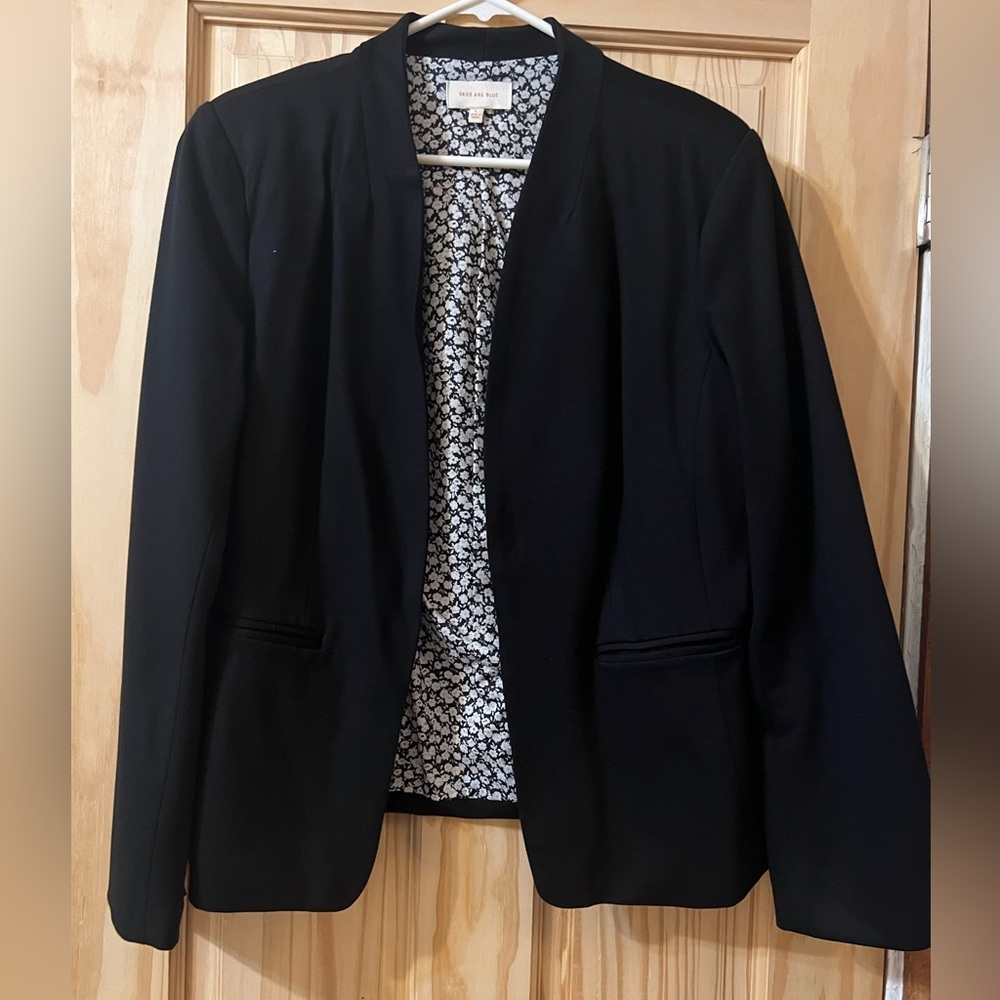 Skies Are Blue Black Women's Blazer